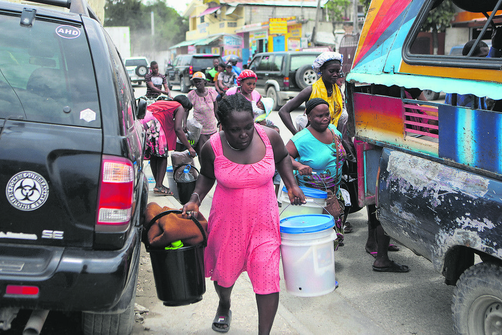 Haitianer fliehen vor Bandenkrieg