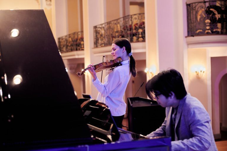 Cäcilia Dorner und Stefan Man beim Eröffnungskonzert in Feldkirch. victor marin