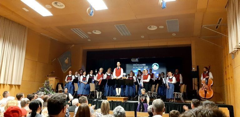 Die Bürgermusik St. Gallenkirch nahm die Besucher mit auf eine musikalische Reise durch Europa.