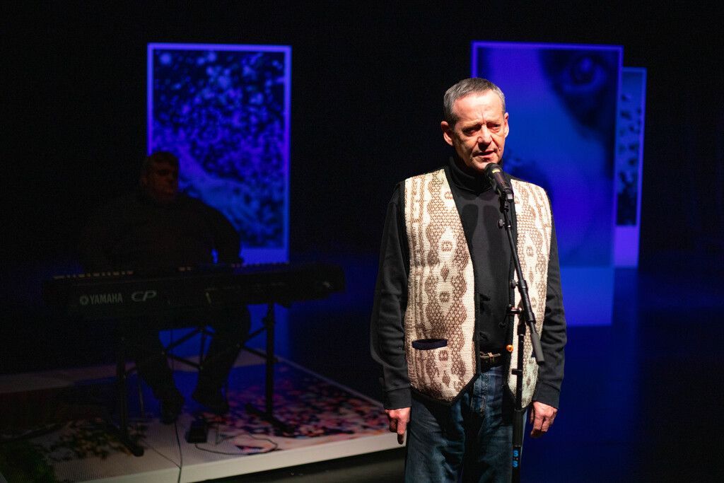Ergreifendes Theater mit Ex-Pfarrer  Ronald Waibel. »D6