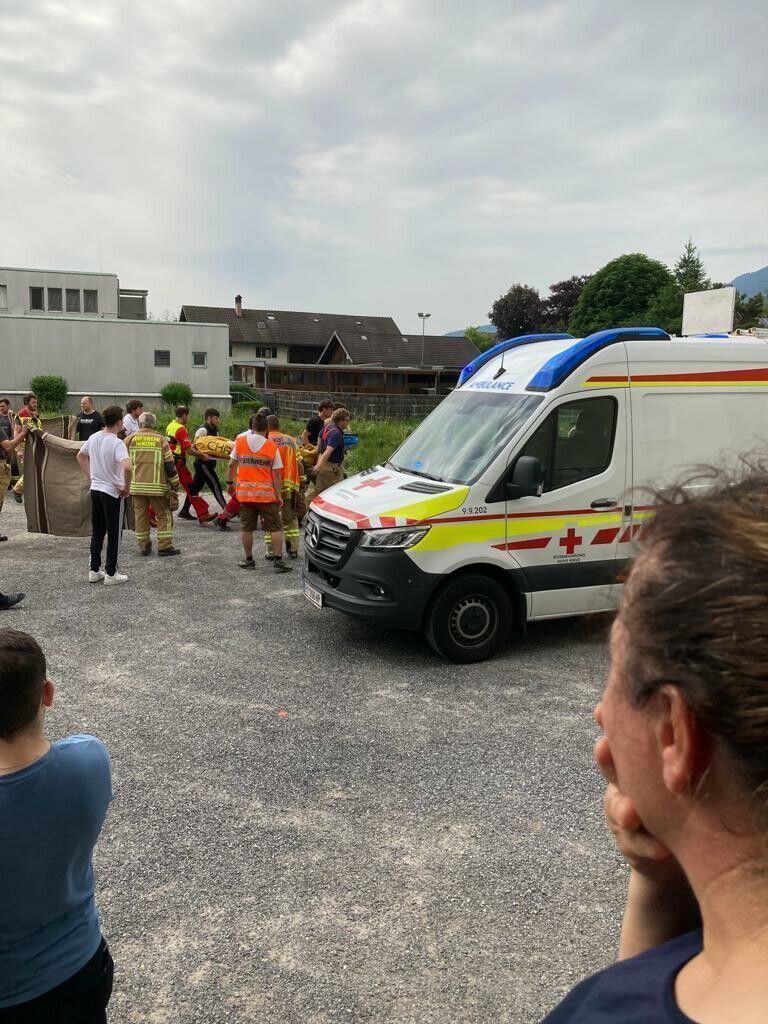 Vierjähriger Bub stürzte bei Nenzing in die Meng. »A10