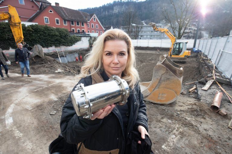 Immobilienunternehmerin Elke Auer investiert in das Niedrigenergiebürohaus in Holzsystembauweise.