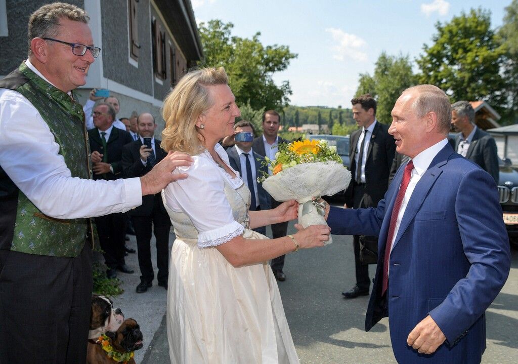 Kneissl verlässt Rosneft-Amt