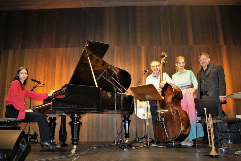 Olivia Trummer, Rosario Bonaccorso, Renate Bauer und Martin Sommerlechner.<span class="copyright">yas</span>