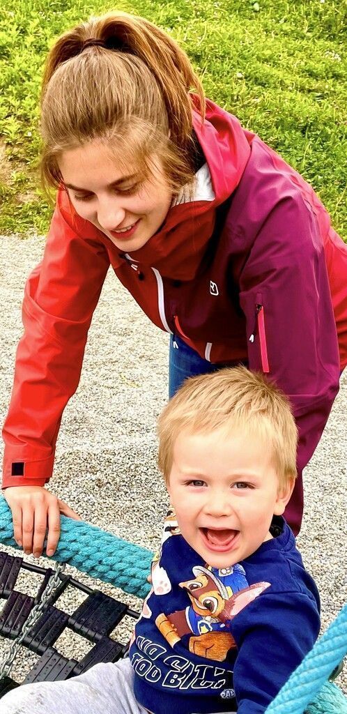 Spielen und Austoben im Freien ist für die Kinder ein riesen Spaß. VERENA DAUM