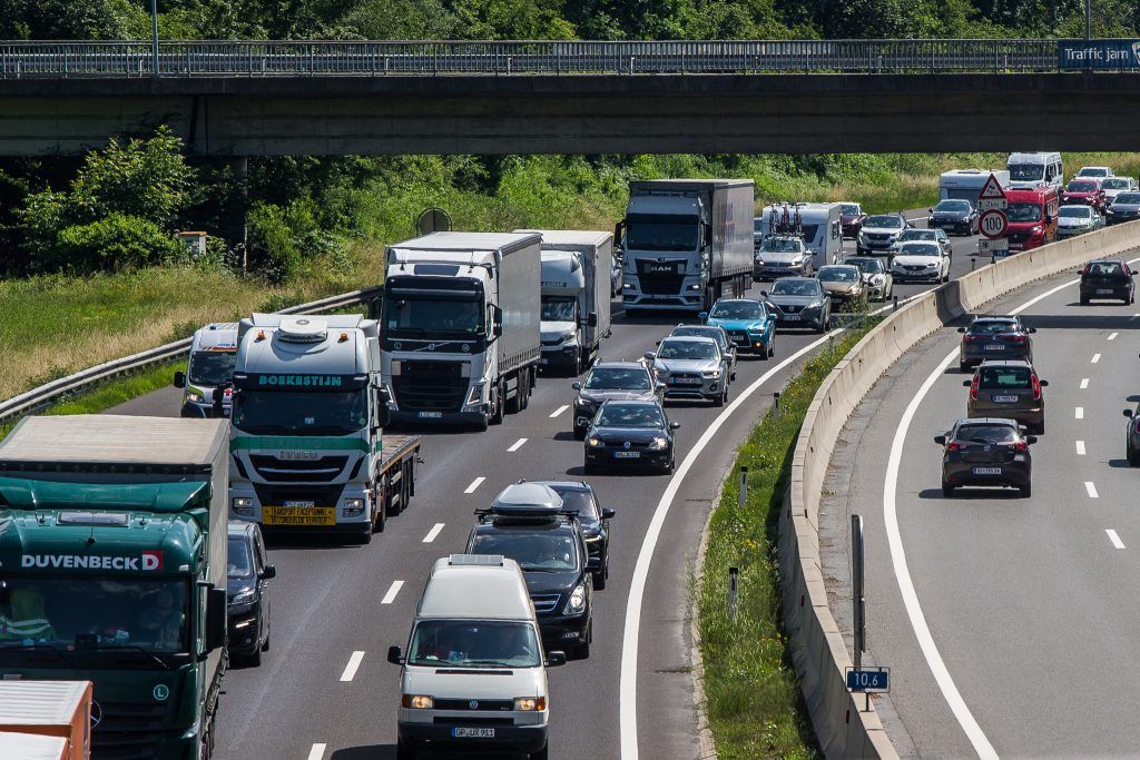 Großer Ärger um wochenlange Staus vor dem Pfändertunnel. »A8