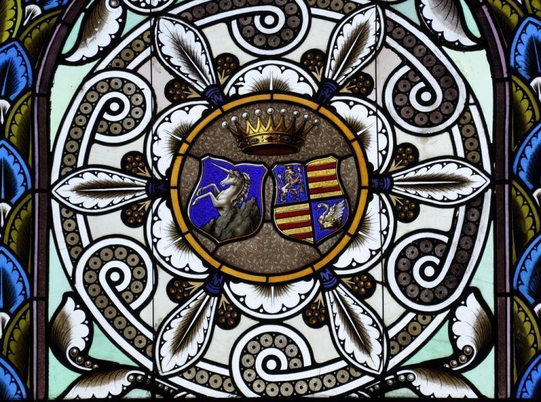 Ausschnitt aus einem Glasfenster mit dem Wappen der Gravenreuth in der Collegiumskapelle im Kloster Mehrerau. vorarlberg Museum