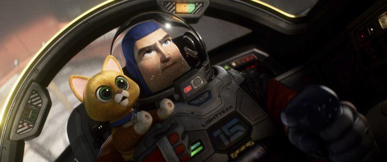 Buzz Lightyear und Weltraum-Roboter-Katze Socke auf großer Abenteuerreise im Weltraum. AP