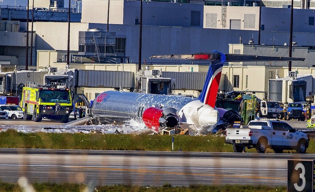 Flugzeug geriet bei Landung in Miami in Brand: drei Verletzte