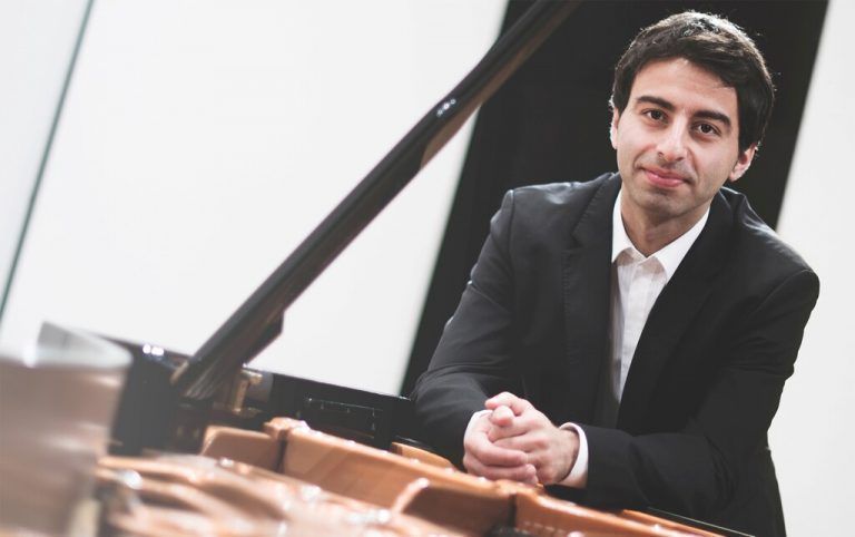 Der Orchesterverein Götzis lädt zu einer Matinee mit dem Pianisten Yunus Emre Kaya. Orchesterverein Götzis