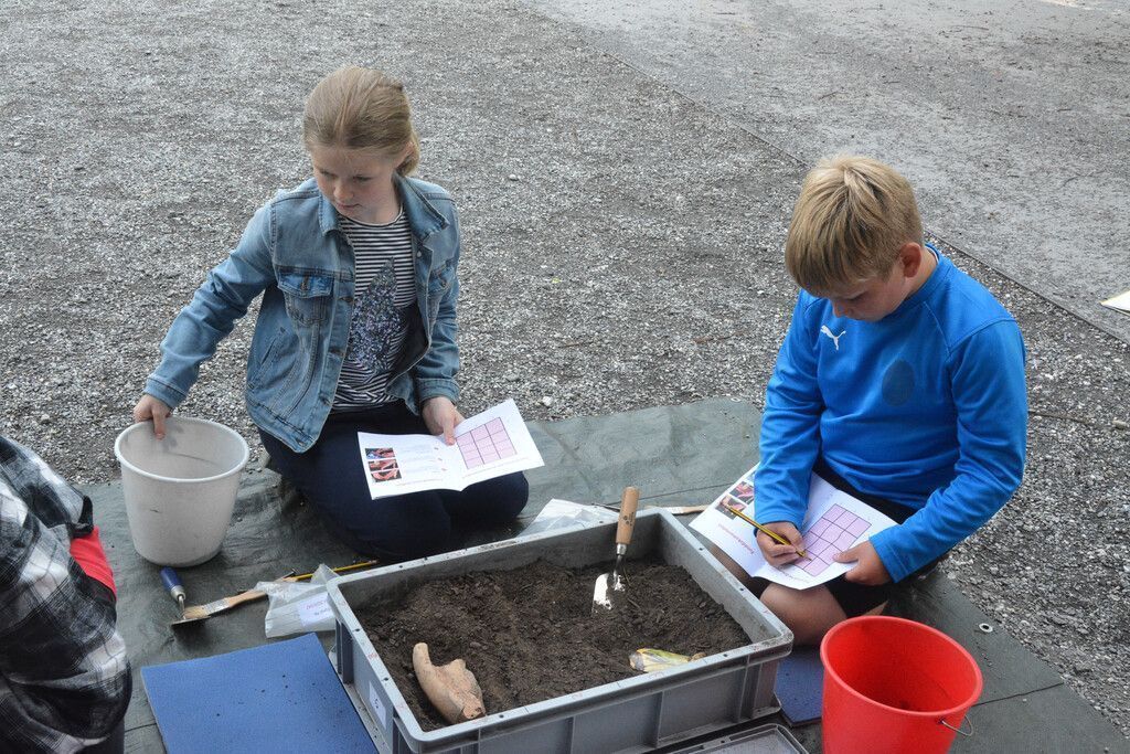 Lustenauer Kinder werden für einen Tag zu Archäologen