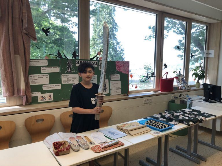 Die Schülerinnen und Schüler der 3abcd präsentierten im BG Gallusstraße ihre erarbeiteten Themen.yas