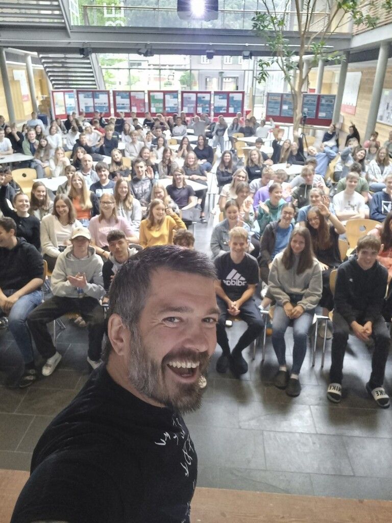 CERN-Techniker auf Radtour von Genf nach Bezau