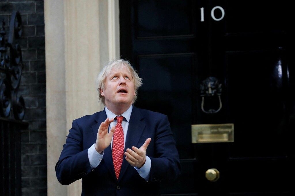 Boris Johnson übersteht das Misstrauensvotum in seiner Fraktion. »D7