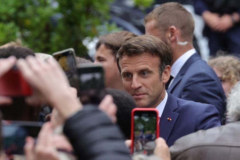 Für das Macron-Lager setzte es bei der Wahl eine ordentliche Schlappe. Reuters