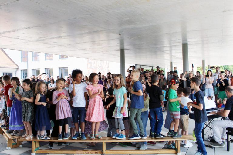 Großes Interesse beim Tag der offenen Tür der Musikschule tonart.tonart