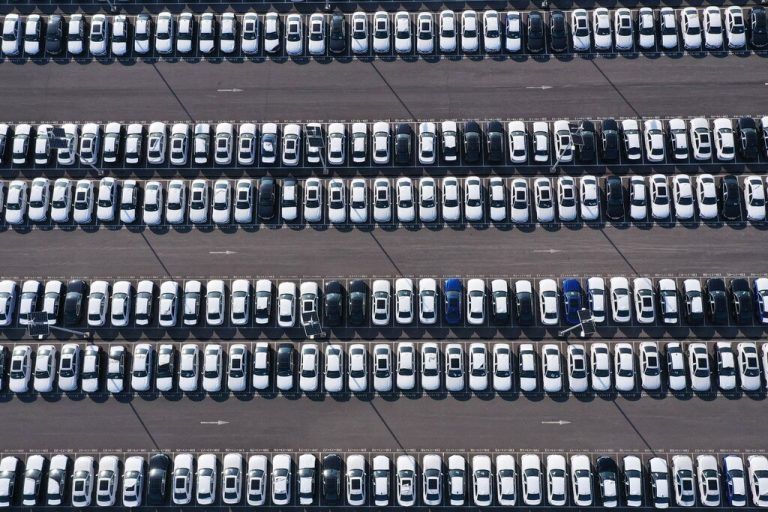 In einer BMW-Fabrik in Shenyang in der nordöstlichen chinesischen Provinz Liaoning sind neuproduzierte Modelle zu sehen. AFP