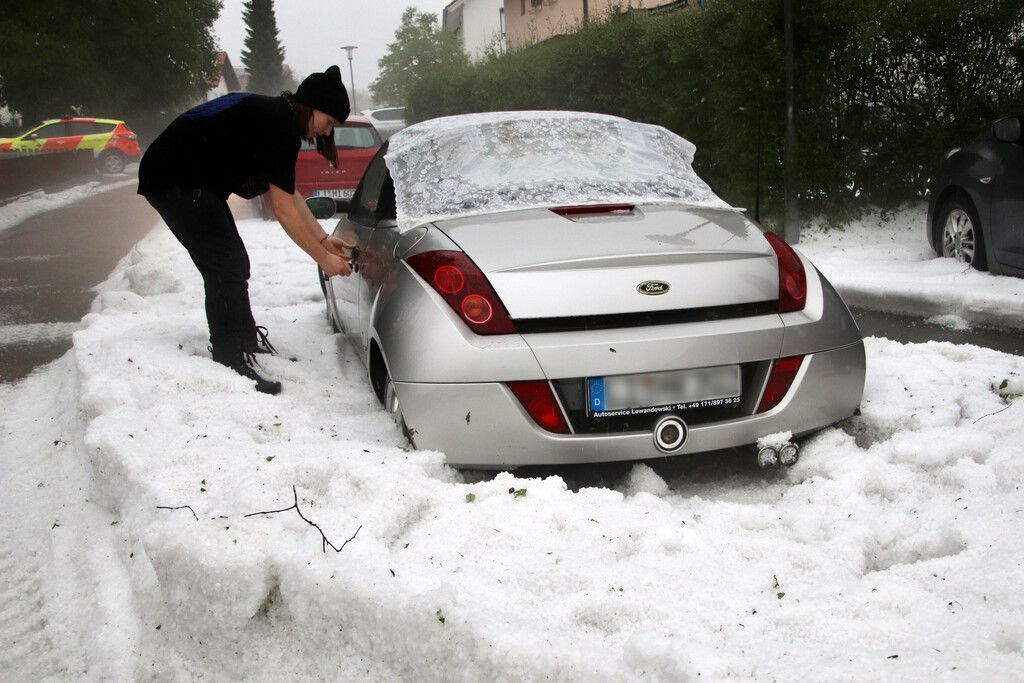 Hagel färbte das Allgäu weiß