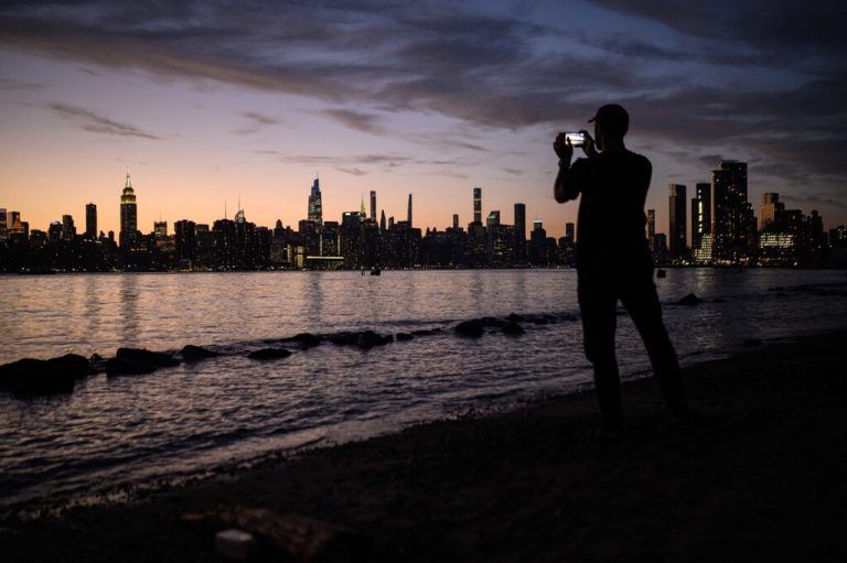 In New York bietet sich von Brookyln aus ein atemberaubender Ausblick auf die Skyline von Manhattan. AFP
