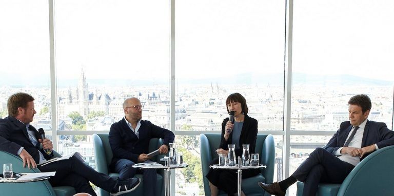 Intendantin Elisabeth Sobotka mit (rechts) Michael Diem, kaufmännischer Direktor, Dirigent Enrique Mazzola und Pressesprecher Axel Renner in Wien. BF/tesarek