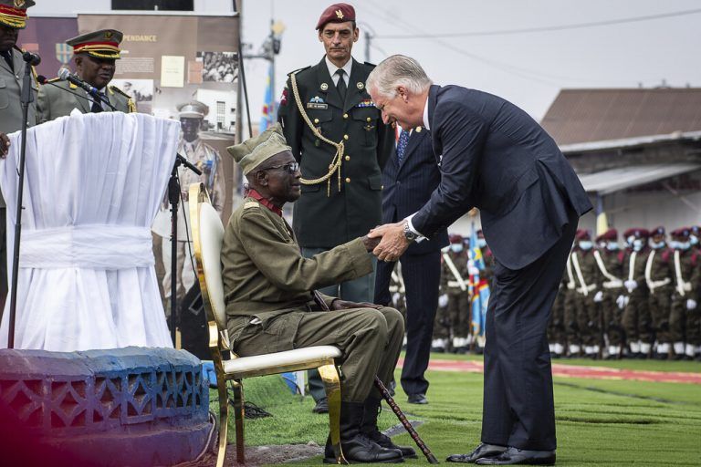 König Philippe hat bei einem Besuch in der Demokratischen Republik Kongo den letzten Veteranen ausgezeichnet, der für die belgische Armee im Zweiten Weltkrieg gekämpft hat. AP