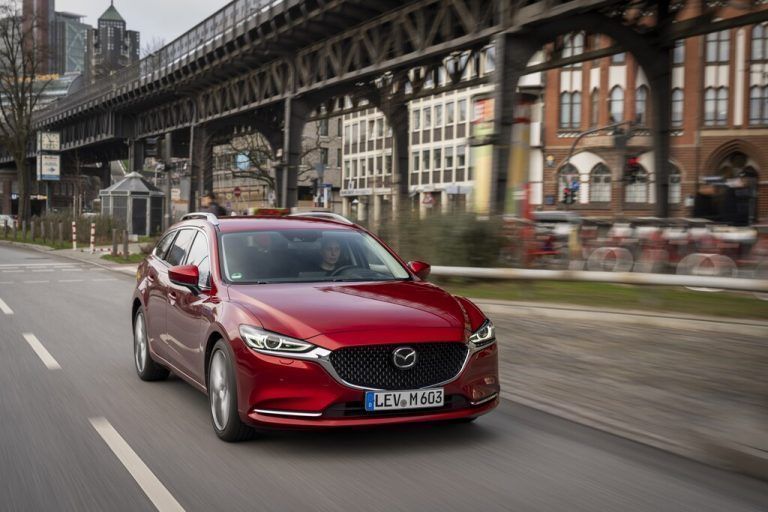 Mazda 6: Der Schwerpunkt liegt auf dem Kombi, genannt Sport Combi. Als Limousine (Sedan) ist der Frontantriebs-Japaner nach wie vor ebenfalls orderbar.