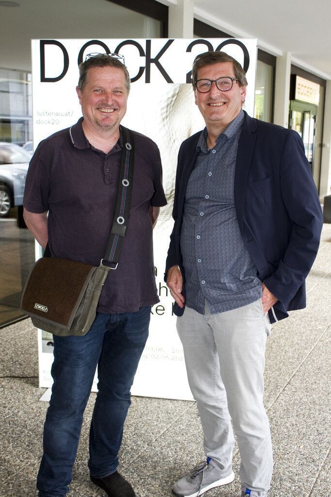 Michael Mittermayer (l.) und Wolfgang Maurer kamen zur Ausstellung.
