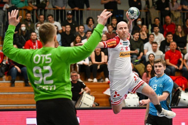 Robert Weber bestreitet heute in Bregenz sein 213. Länderspiel. Der Harder hält derzeit bei 933 Treffern.Gepa