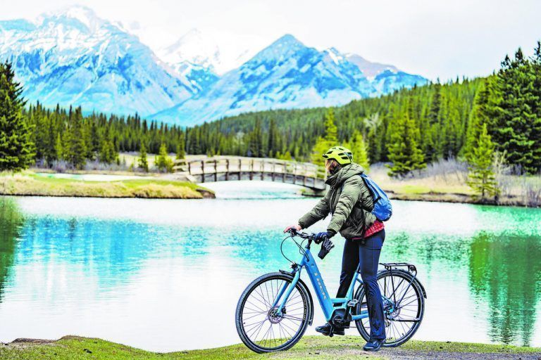 Mit dem E-Bike lässt sich der Banff Nationalpark besonders bequem erkunden. Bei den Cascade Ponds treffen sich Einheimische und Touristen am Wochenende gerne zum Picknicken.