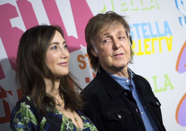 Mit Nancy Shevell ist Paul McCartney seit 2011 verheiratet.