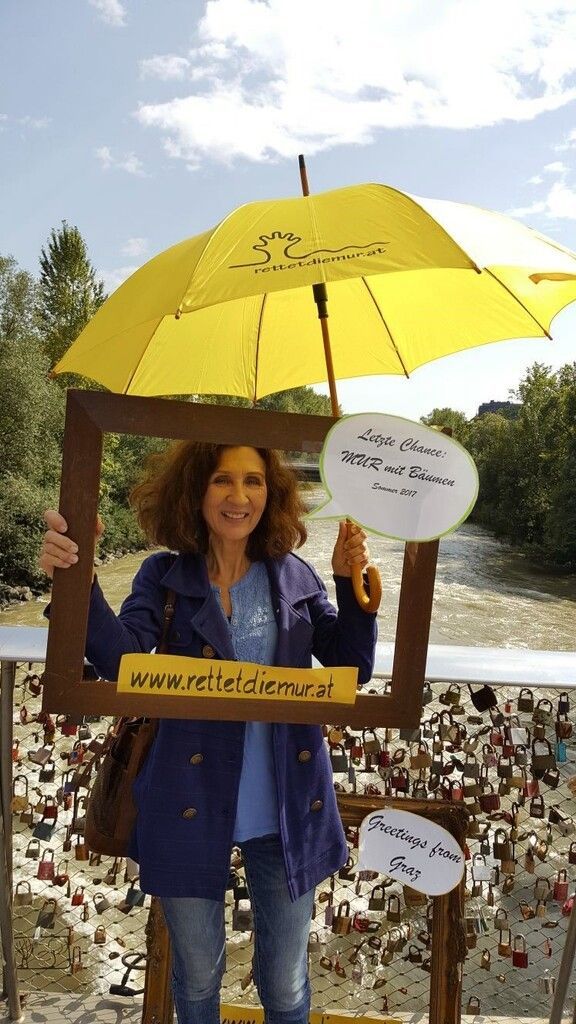 Renate immer aktiv in Sachen Naturerhalt und Aufforstung.
