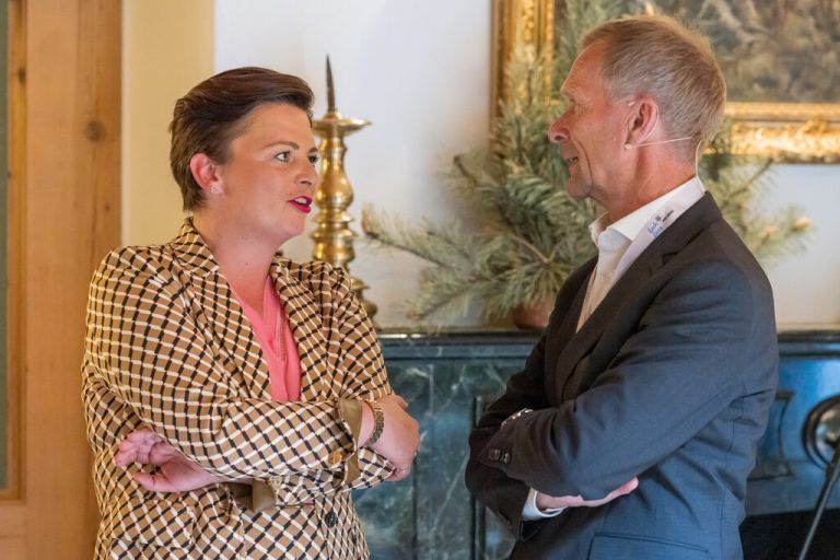 Theologin Ramona Kordesch und Brigadier i.R. Walter Feichtinger.