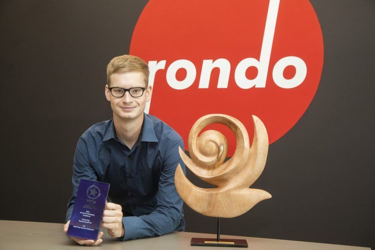 Alexander Erath freut sich sehr über den „World Star Packaging Award“. 