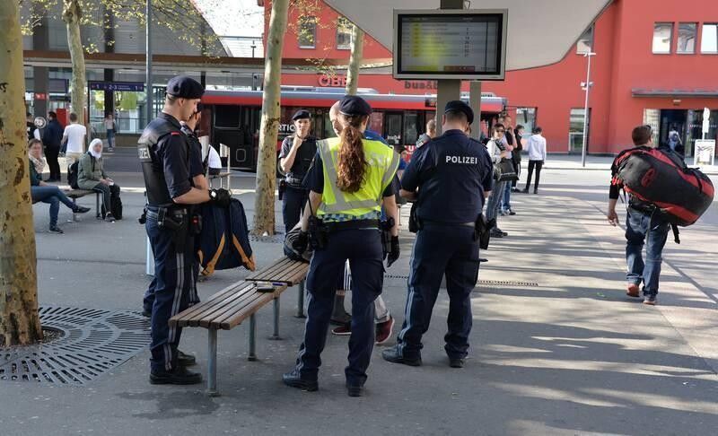 Polizei am Bahnhof: „Ohne Kontrollen würde das ausufern“