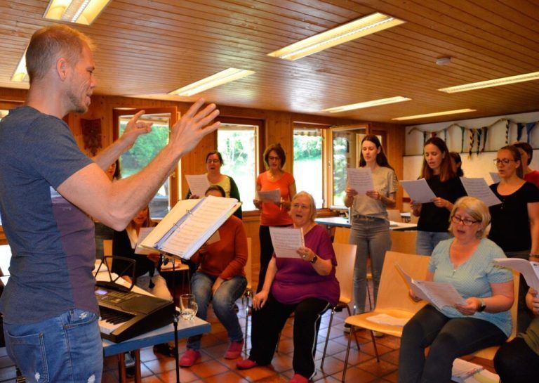 Beim Probenwochenende stimmten sich die VoX-Mitglieder auf das Jubiläumskonzert am Sonntag ein. VOX