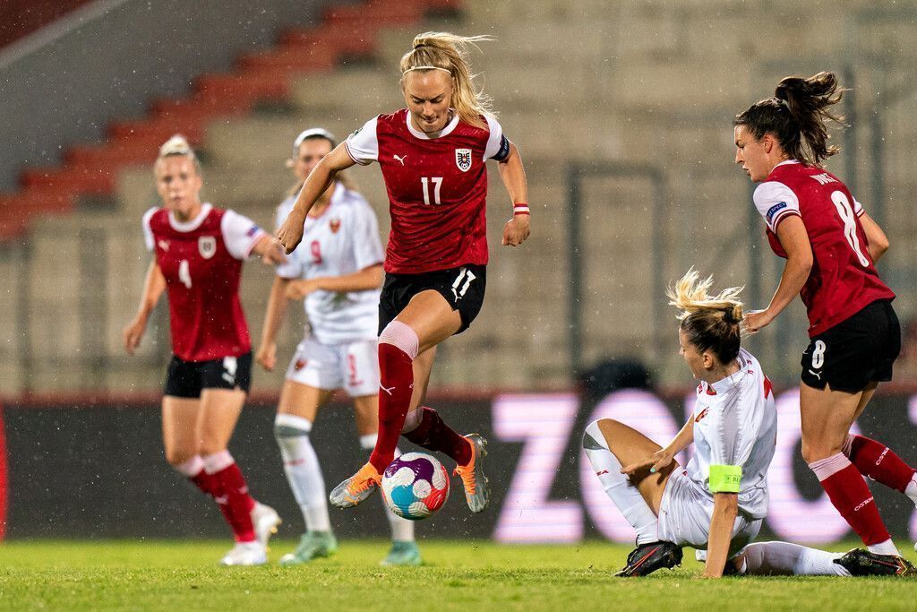 EM-Auftakt für Sarah Puntigam und Co. gegen England. »C1