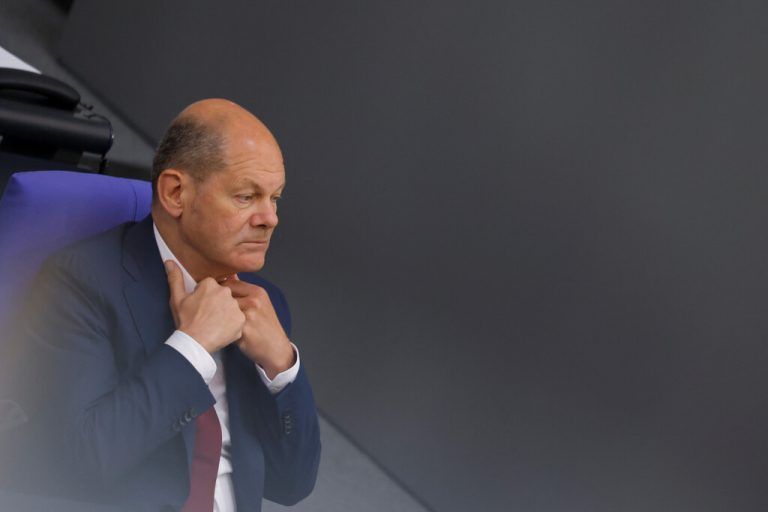 Im deutschen Bundestag in der Hauptstadt Berlin stellt sich Bundeskanzler Olaf Scholz den Fragen der Abgeordneten. Reuters