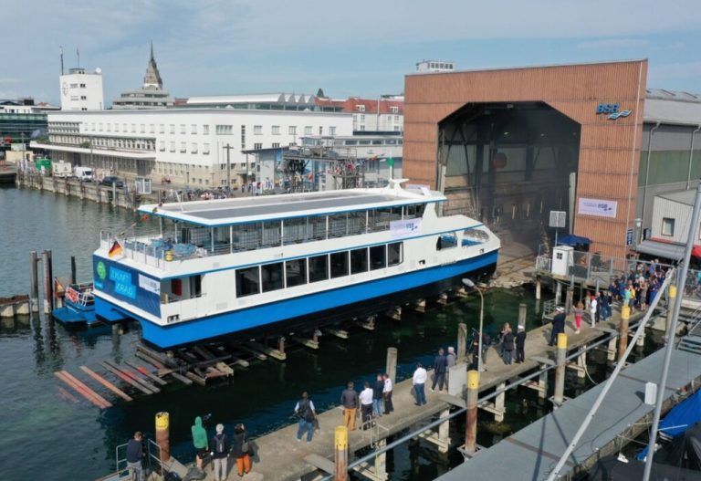 Mit dem Stapellauf der MS Artemis starteten die Bodensee-Schiffsbetriebe in ein neues Zeitalter der elektrisch betriebenen Schiffe. bsb