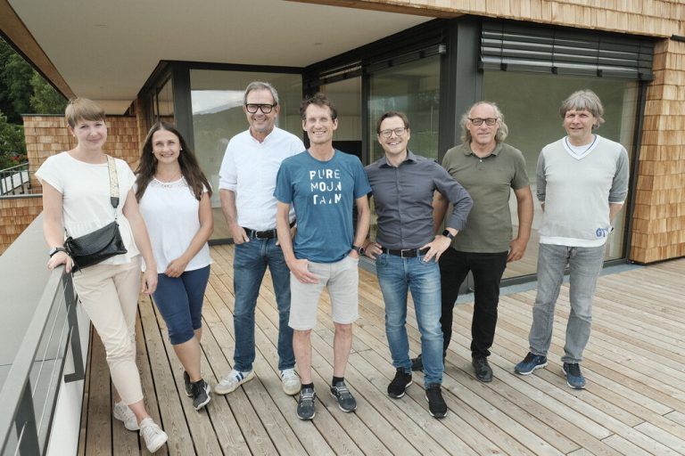 V. l.: Sandra Schöpf (Swietelsky), Stefanie Eller (neier zt gmbh), B. Ölz (Prisma), Ch. Zoidl (ZSZ), S. Hechenblaickner (Prisma), Ch. Neier (neier zt), D. Ragg (Swietelsky).