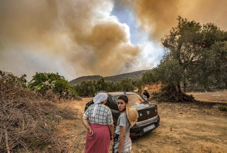 Wegen Waldbränden im Norden Marokkos mussten Hunderte Familien in den Provinzen Larache und Taza ihre Häuser verlassen. AFP