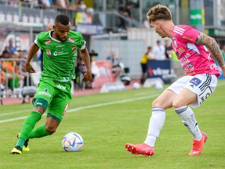 Amdersin krönte siene Leistung mit einem Tor und einem Assist.<span class="copyright">g</span><span class="copyright">e</span><span class="copyright">p</span><span class="copyright">a</span>