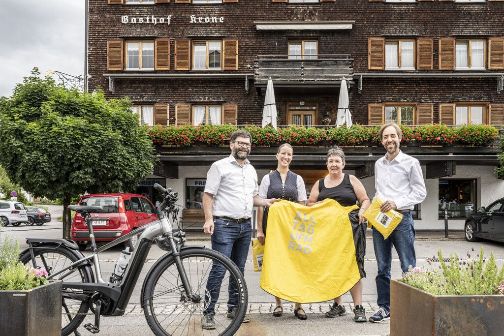 Regenponchos für „All Tag ufm Rad“