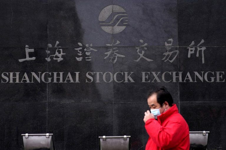 Deutlich gingen die Wirtschaftsstimmung und damit Aktienkurse in China zurück. Re