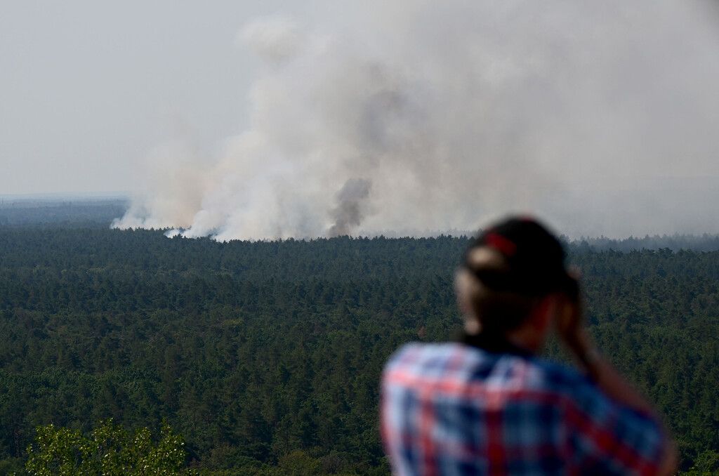 Brand im Berliner Grunewald nach Explosion auf Sprengplatz