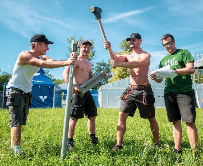Die Aufbauarbeiten für das 32. Szene Openair in Lustenau gehen in die Endphase. »B1