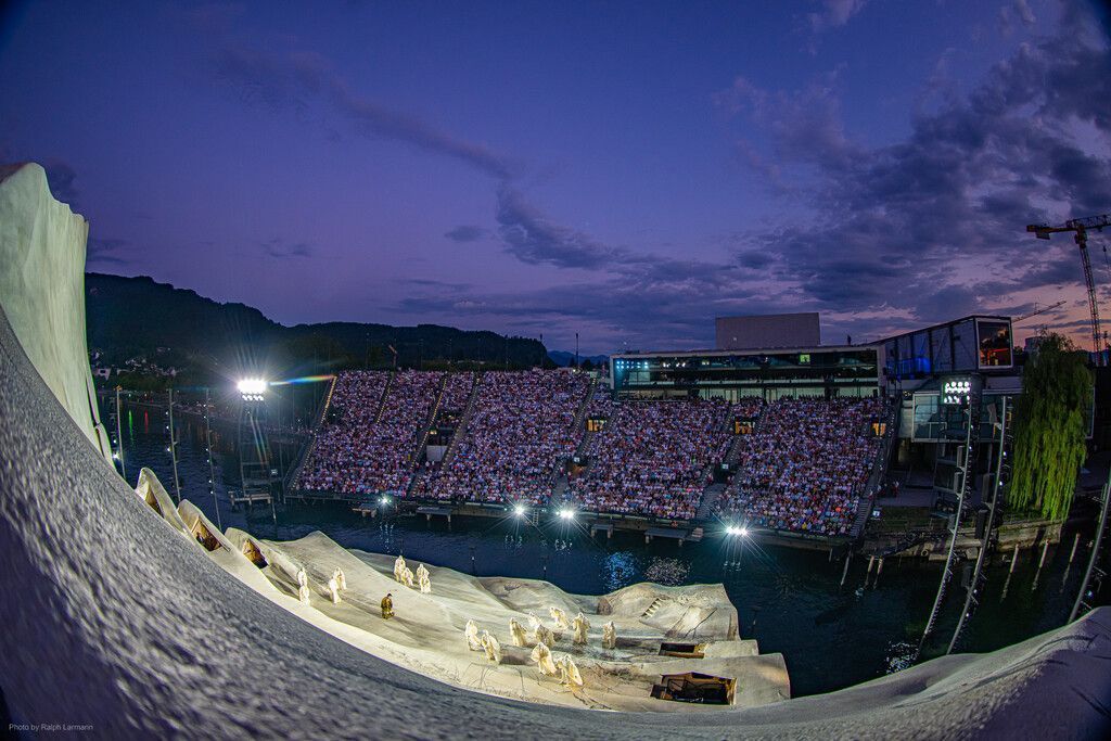 Halbzeit bei den Bregenzer Festspielen: 128.000 Besucher waren bereits da. »D4