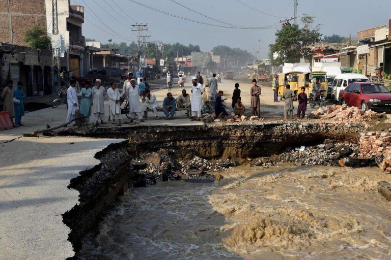 Ganze Dörfer in Pakistan wurden durch die verheerenden Überflutungen zerstört. afp