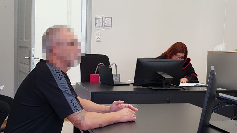 Der Angeklagte kam mit einer teilbedingten Geldstrafe glimpflich davon. <span class="copyright"> Eckert</span>