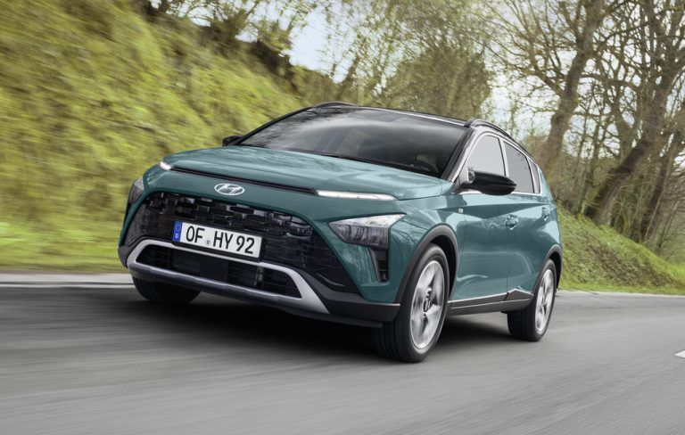 Hyundai Bayon: Ergänzung der subkompakten Crossover-Palette in Bezug auf Dimensionen, Motorisierungen, Leistung und Verbrauch auf die City getrimmt.