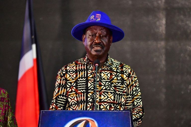 Kenias unterlegener Präsidentschaftskandidat Raila Odinga spricht während einer Pressekonferenz im Kenyatta International Convention Center in Nairobi. Die Präsidentschaftswahl gewann sein Rivale William Ruto. AFP/ KARUMBA
